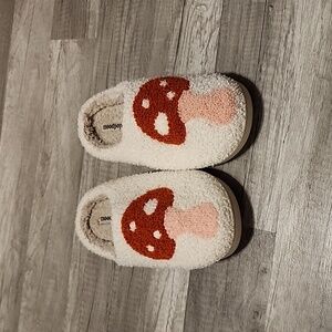 Womens‎ Mushroom slippers